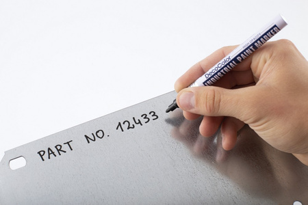 MARKER OLEJOWY UCHIDA 221 CZARNY OKRĄGŁA 1-3MM