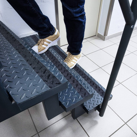 TAŚMA PODŁOGOWA ANTYPOŚLIZGOWA 50 MM DURABLE DURALINE GRIP+ FORMFIT 106401 CZARNA