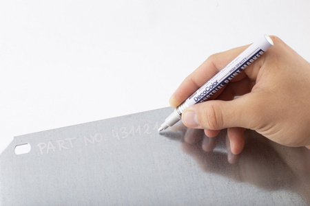 MARKER OLEJOWY UCHIDA 221 SREBRNY OKRĄGŁA 1-3MM