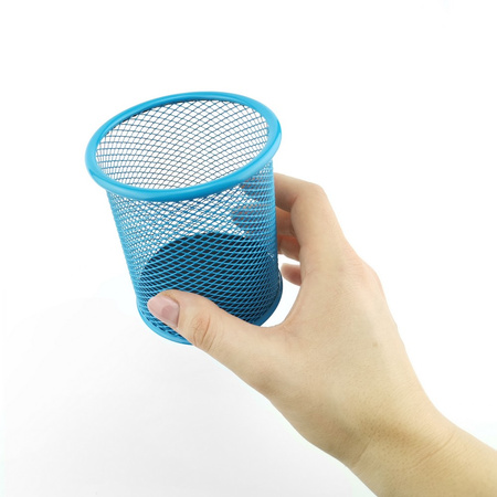 PRZYBORNIK NA DŁUGOPISY ?91X98MM D.RECT NIEBIESKI METALOWA SIATKA