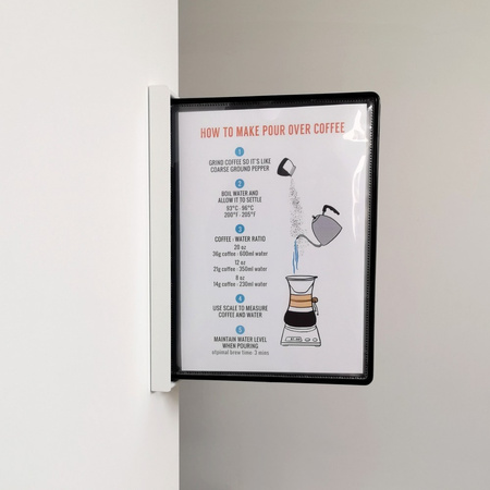 SYSTEM PREZENTACYJNY NAŚCIENNY Z 10 PANELAMI A4 LEVIATAN CZARNY