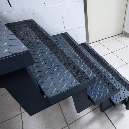 TAŚMA PODŁOGOWA ANTYPOŚLIZGOWA 50 MM DURABLE DURALINE GRIP+ FORMFIT 106401 CZARNA