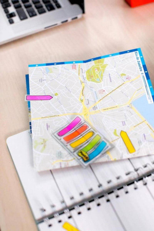 ZAKŁADKI INDEKSUJĄCE FOLIOWE 11,9X43,2MM 3M POST-IT® 684-ARR1 MIX*5 5*20SZT