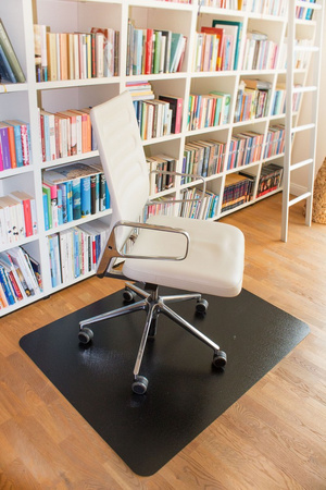 MATA POD KRZESŁO LEVIATAN 1200X900MM CZARNA