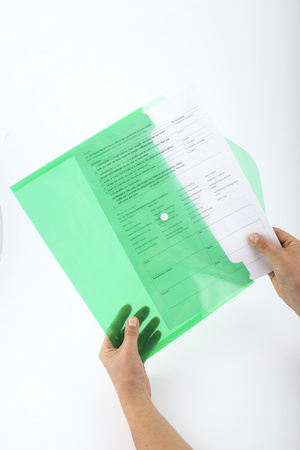 TECZKA KOPERTOWA NA ZATRZASK A4 D.RECT 5530 TRANSPARENTNA ZIELONA PP