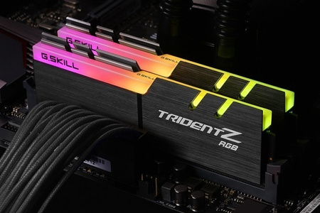 G.SKILL PAMIĘĆ DO PC TRIDENTZ RGB FOR AMD DDR4 2X8GB 3600MHZ CL18 XMP2