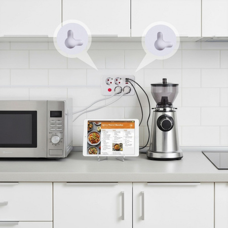 MACLEAN LISTWA ZASILAJĄCA MCE392 W 4 GNIAZDA 3XUSB, 110-240V AC 50/60HZ, 2.1A MAX 2500W 1,5M BIAŁA