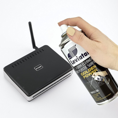 PIANKA CZYSZCZĄCA DO PLASTIKU GOLDEN POWER LEVIATAN 400ML