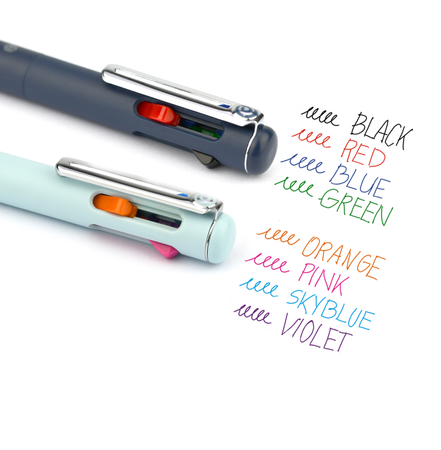 DŁUGOPIS OLEJOWY AUTOMATYCZNY PENTEL IZEE BXC467-DC CZTEROKOLOROWY 0.7 GRANATOWA OBUDOWA