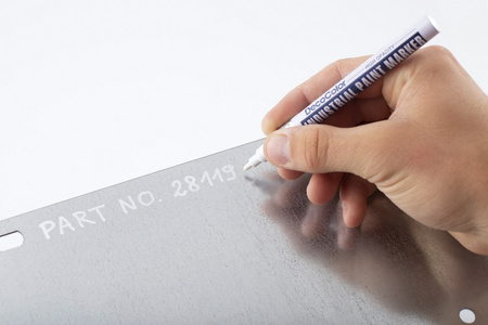 MARKER OLEJOWY UCHIDA 221 BIAŁY OKRĄGŁA 1-3MM