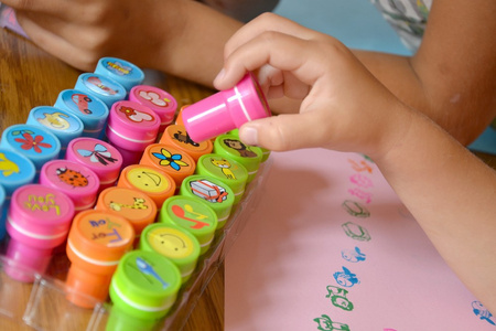 PIECZĄTKI DEKORACYJNE S'COOL SET EMOTIONY 26SZT