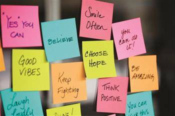 KARTECZKI SAMOPRZYLEPNE 76X76MM 3M POST-IT® 2028-P RÓŻOWE 450 KART