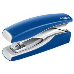 Zszywacz LEITZ NEXXT softpress FLAT CLINCH 56030035 niebieski 30 kart.